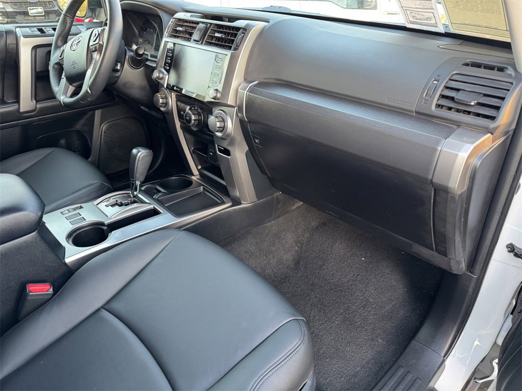 Used 2024 Toyota 4Runner SR5 image 5