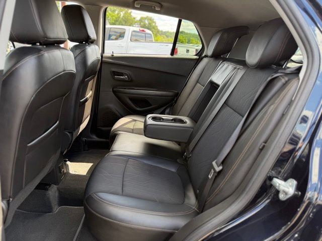 Used 2022 Chevrolet Trax LT AWD/4WD image 14