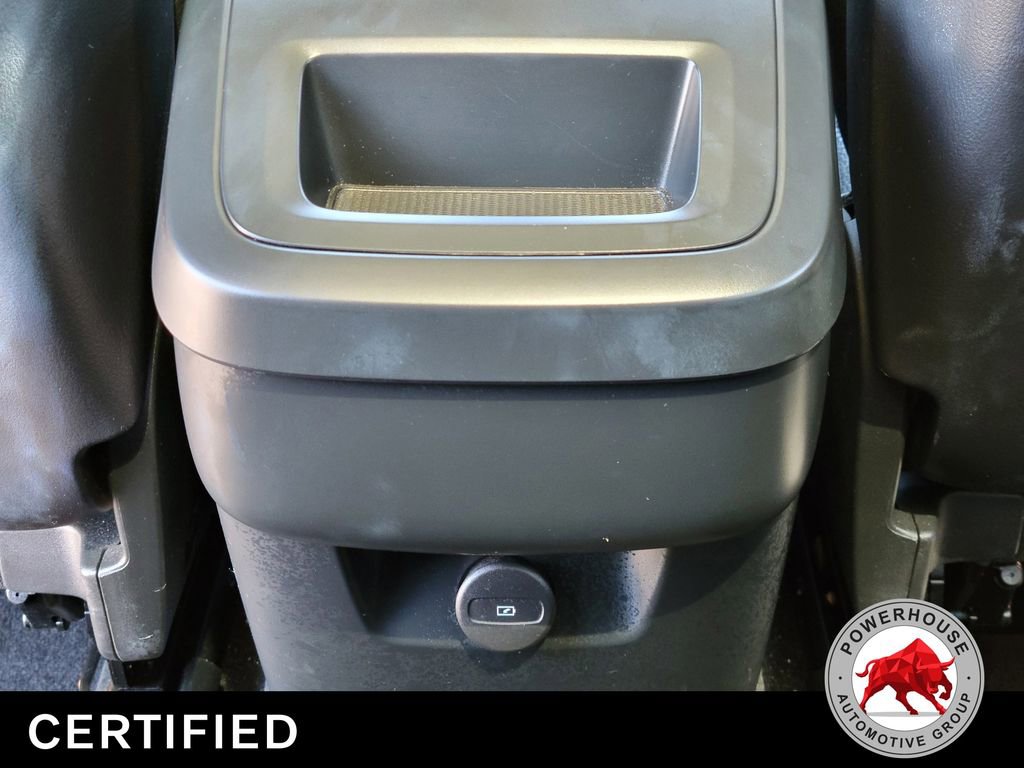Used 2024 Volvo XC60 B5 Plus AWD/4WD image 18