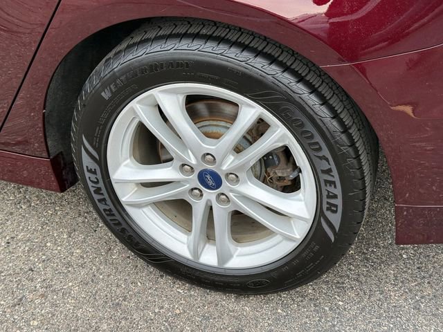 Certified 2018 Ford Fusion SE w/ Fusion SE Technology Package image 5