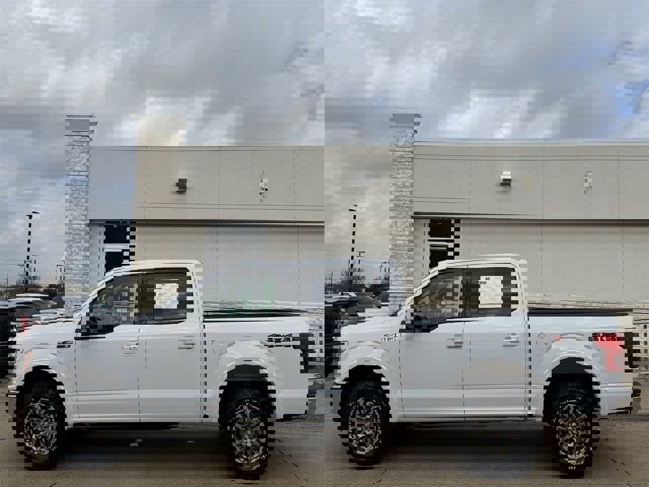 Certified 2020 Ford F150 Lariat image 3