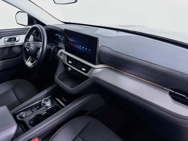Certified 2025 Ford Explorer Active AWD/4WD image 29
