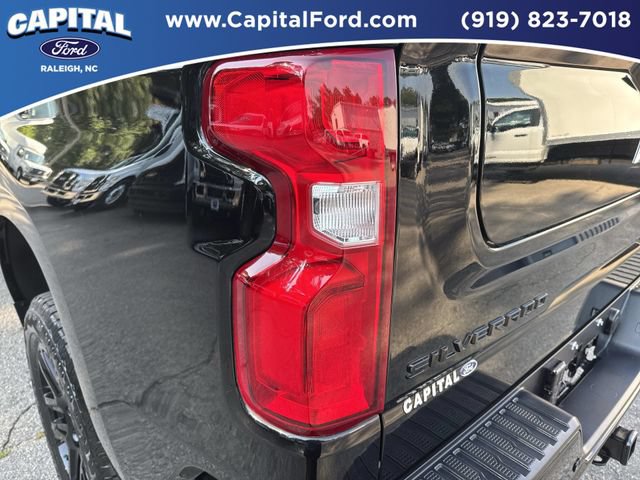 Used 2025 Chevrolet Silverado 1500 LT Trail Boss w/ LT Trail Boss Premium Package AWD/4WD image 14