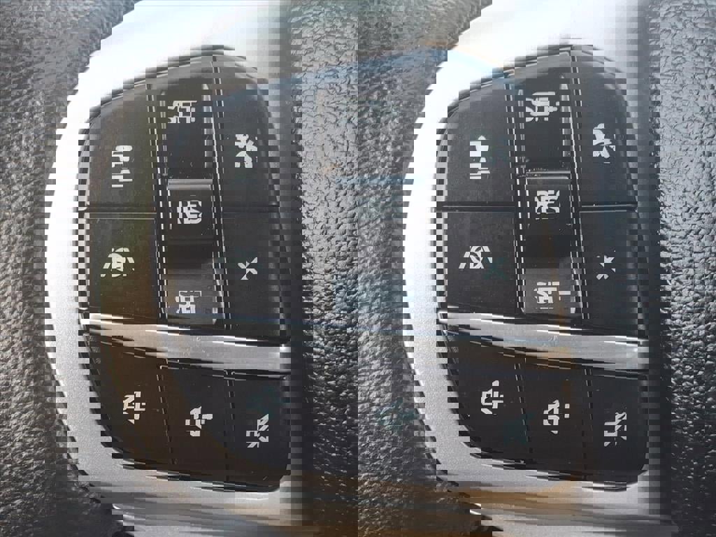 Certified 2023 Ford Explorer XLT w/ Equipment Group 202A image 28