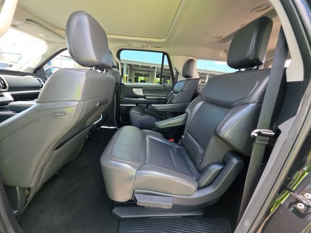 Certified 2025 Ford Expedition Max Active RWD image 9