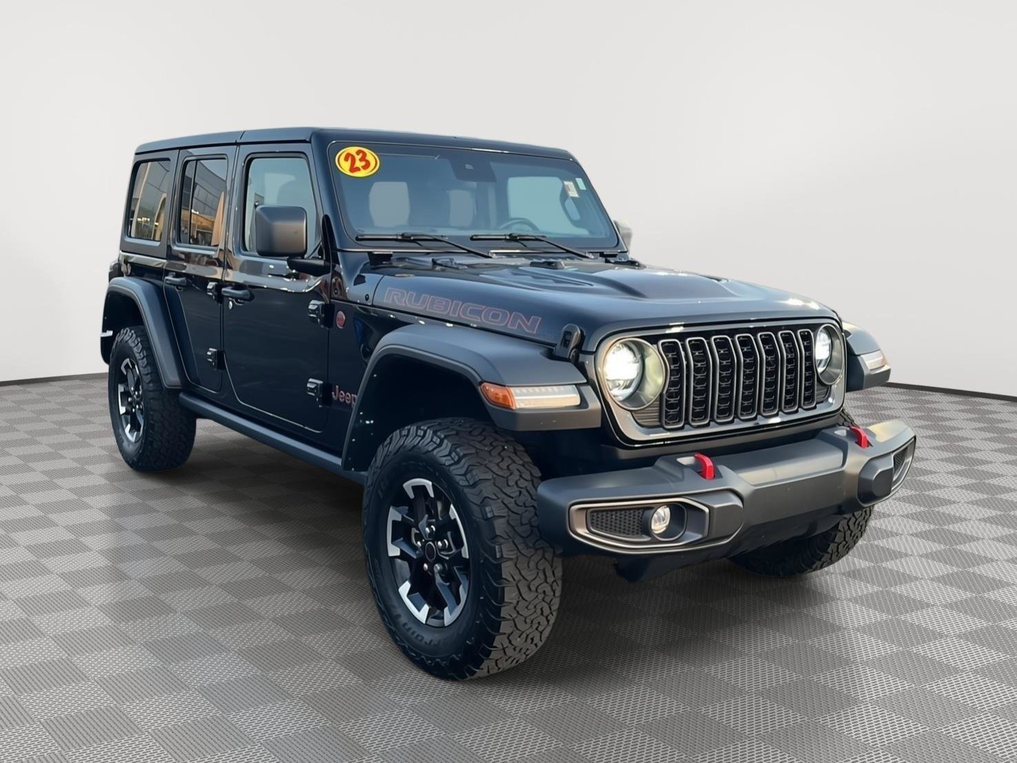 Used 2024 Jeep Wrangler Unlimited Rubicon w/ Convenience Group AWD/4WD image 7