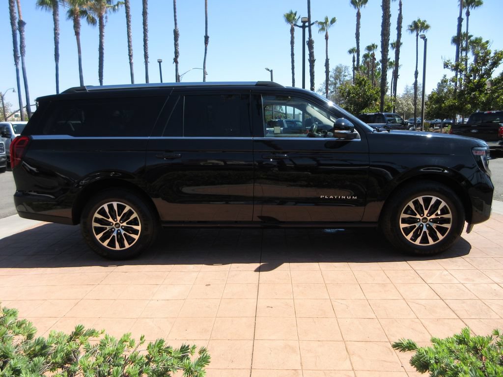 Certified 2025 Ford Expedition Max Platinum AWD/4WD image 5