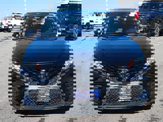 Used 2019 Toyota Camry SE image 8