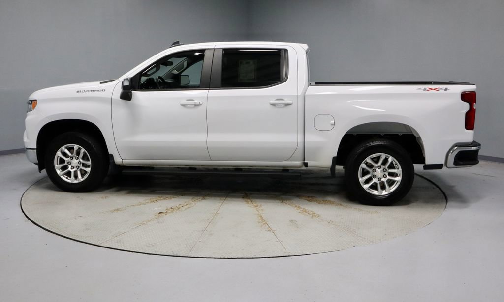 Used 2023 Chevrolet Silverado 1500 LT AWD/4WD image 8