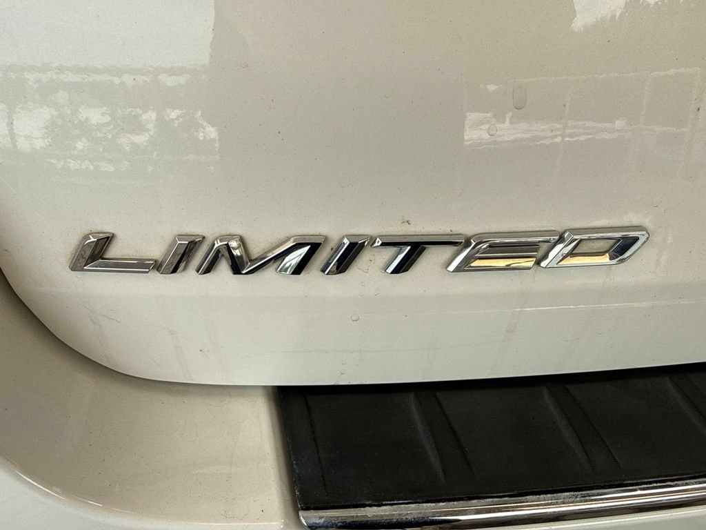 Certified 2022 Ford Explorer Limited w/ Limited Technology Package AWD/4WD image 12