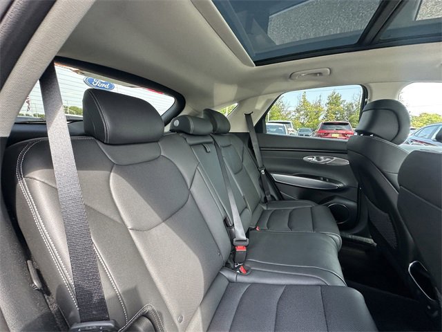 Used 2022 Genesis GV70 2.5T w/ Select Package image 39