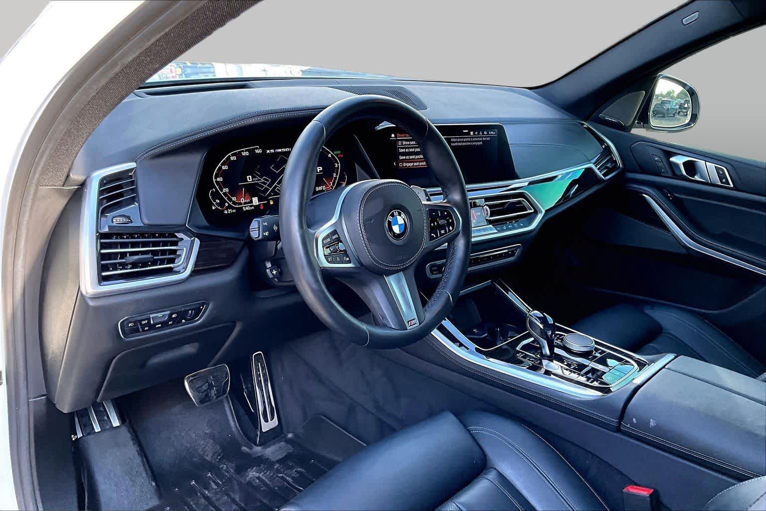 Used 2020 BMW X5 M50i w/ Premium Package AWD/4WD image 18
