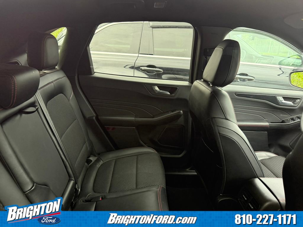 Certified 2024 Ford Escape ST-Line w/ Tech Pack #1 AWD/4WD image 9