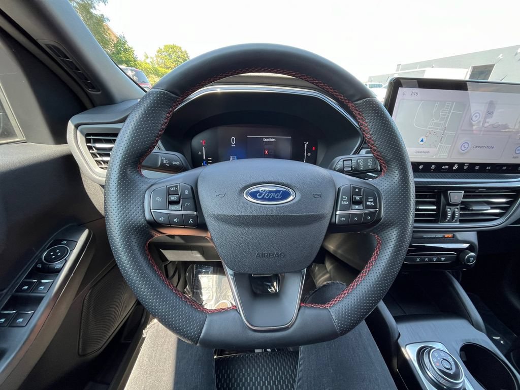 Certified 2023 Ford Escape ST-Line w/ Tech Pack #1 AWD/4WD image 11