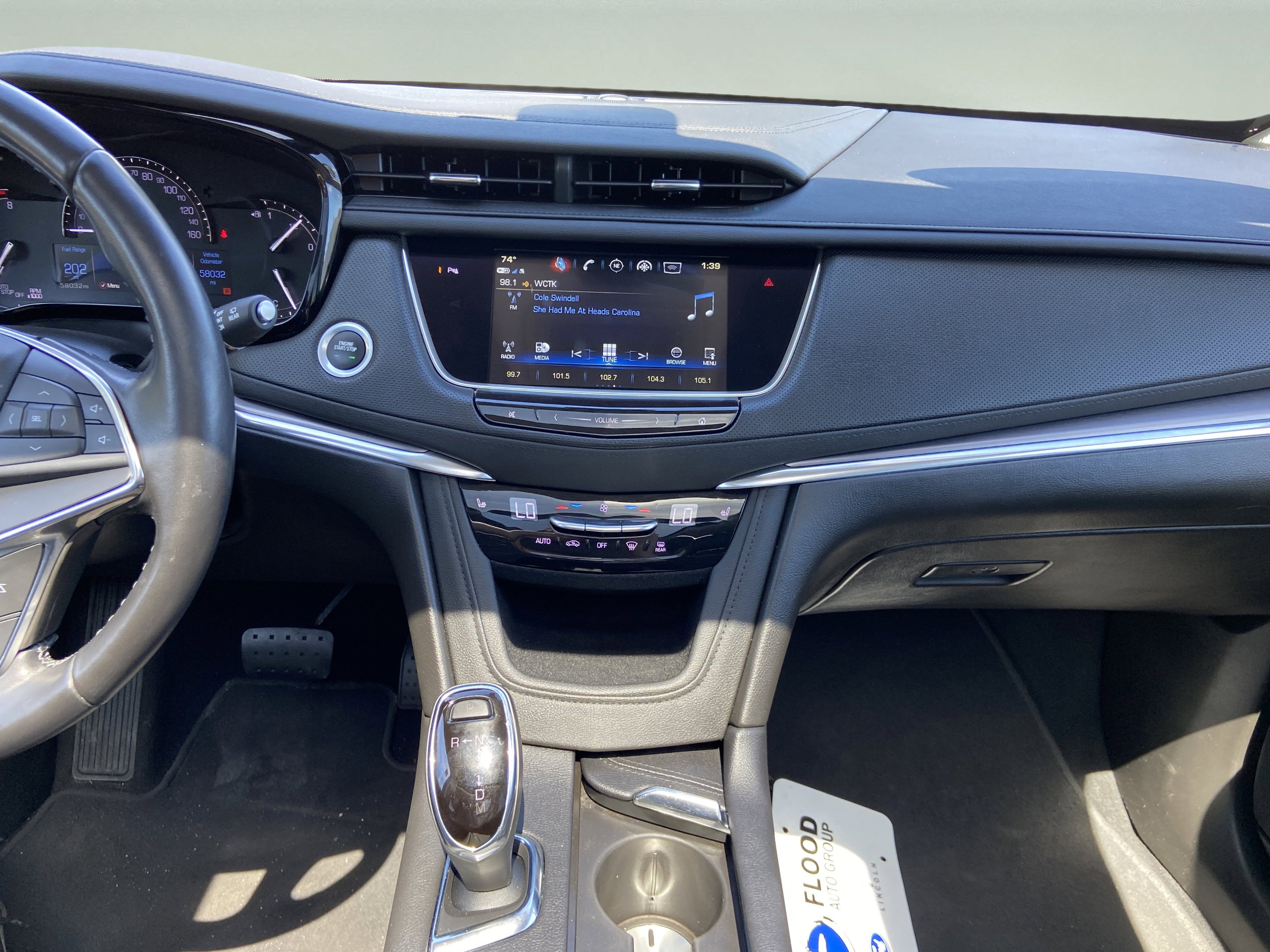 Used 2019 Cadillac XT5 Luxury w/ LPO, Black Ice Package image 14