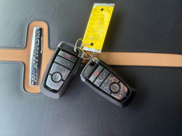 Certified 2024 Ford F350 Platinum image 32