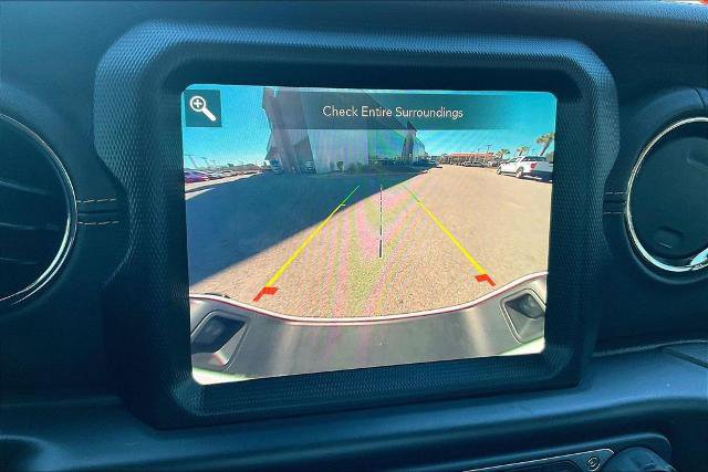 Used 2022 Jeep Gladiator Overland image 15