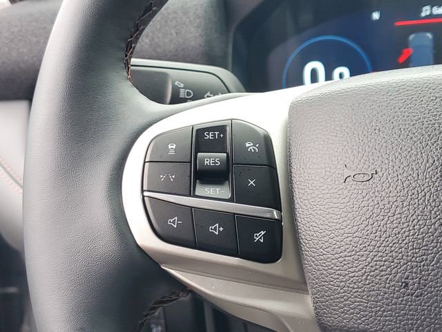 Certified 2025 Ford Explorer Active w/ Active Comfort Package image 17