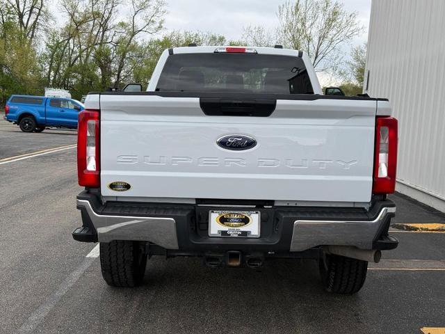 Certified 2024 Ford F350 XLT w/ FX4 Off-Road Package AWD/4WD image 4