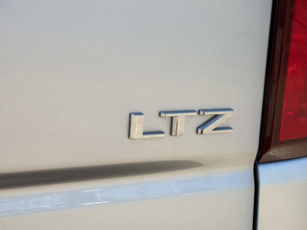 Used 2019 Chevrolet Silverado 1500 LTZ w/ LTZ Plus Package RWD image 9