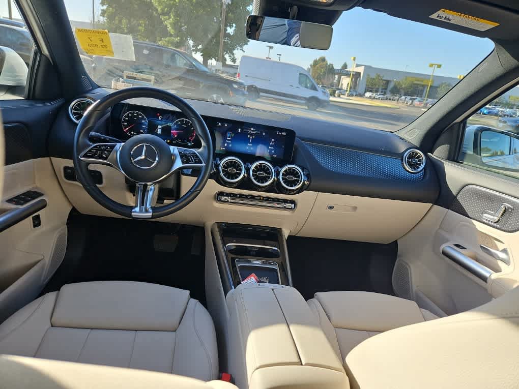 Used 2025 Mercedes-Benz GLA 250 image 10