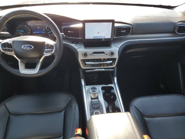 Certified 2023 Ford Explorer XLT w/ Equipment Group 202A AWD/4WD image 31