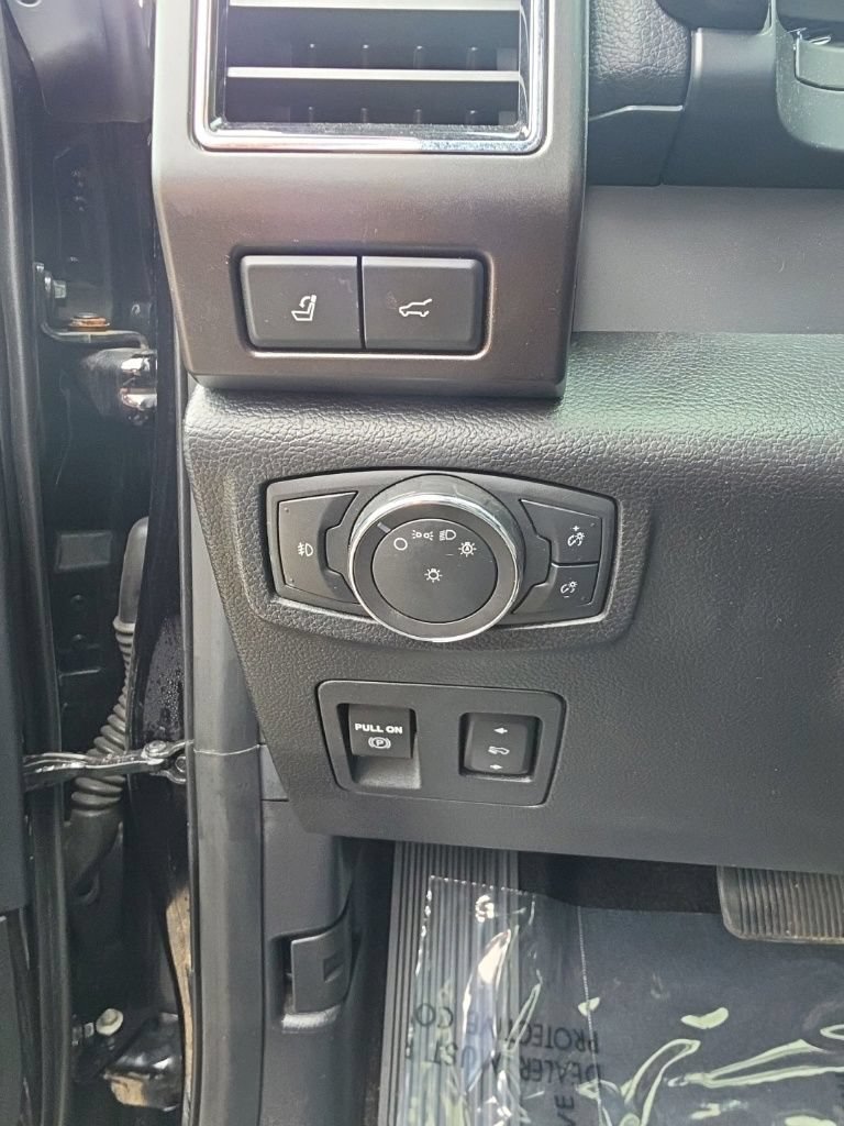 Certified 2019 Ford Expedition Limited w/ Equipment Group 303A AWD/4WD image 15