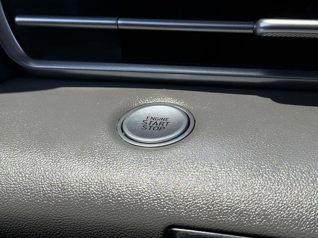 Used 2023 Hyundai Elantra SEL FWD image 24