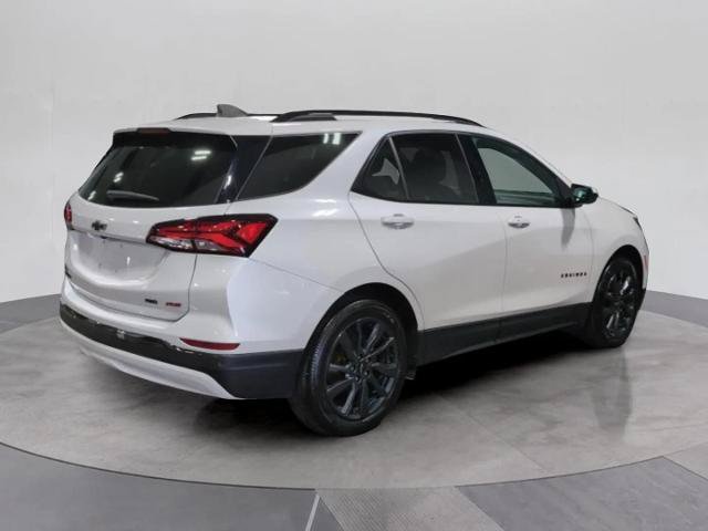 Used 2023 Chevrolet Equinox RS w/ LPO, Floor Liner Package AWD/4WD image 7
