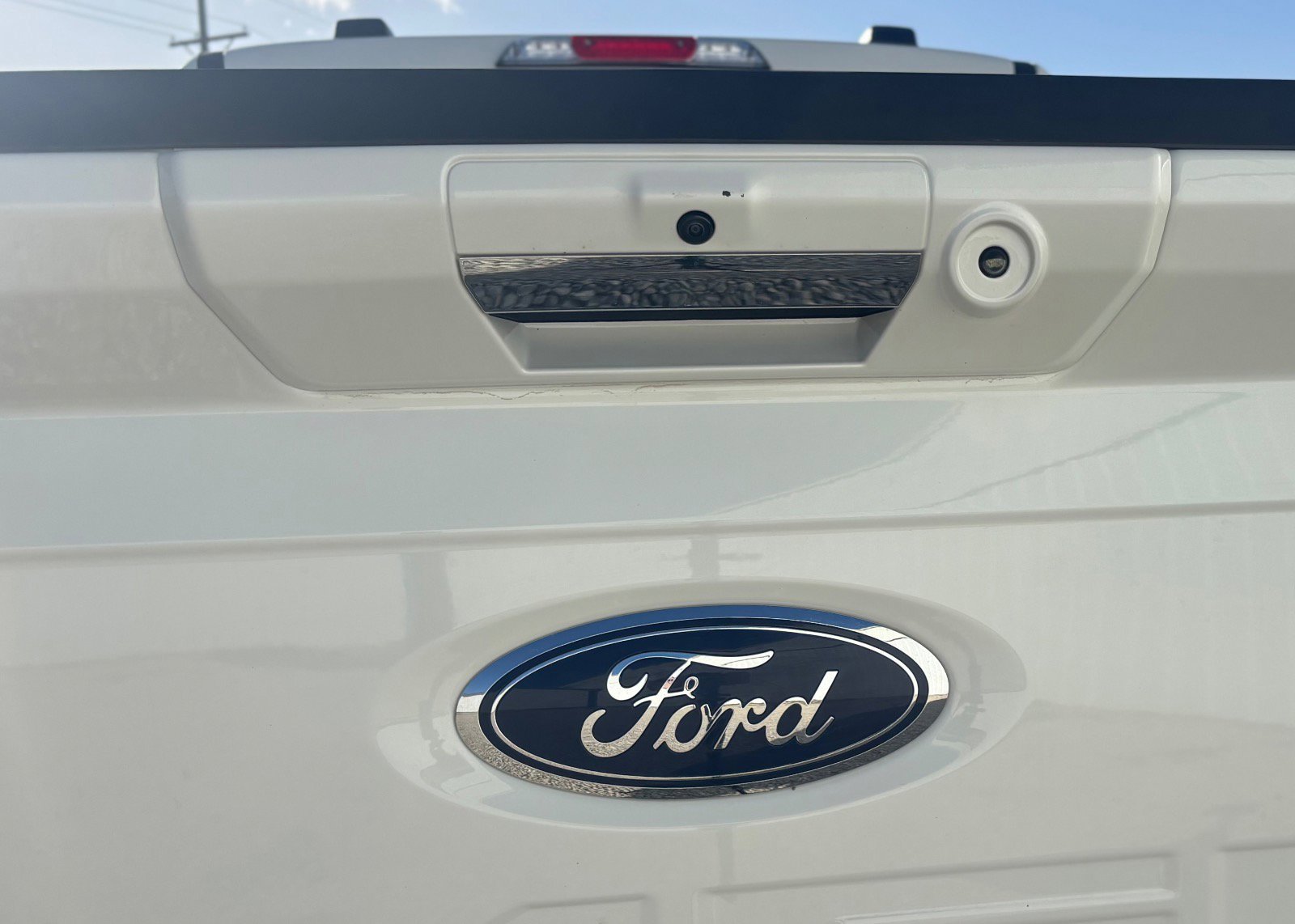 Certified 2022 Ford F150 Lariat w/ Equipment Group 502A High image 9