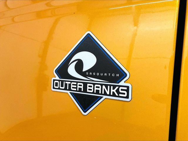 Certified 2021 Ford Bronco Outer Banks w/ Sasquatch Package AWD/4WD image 13