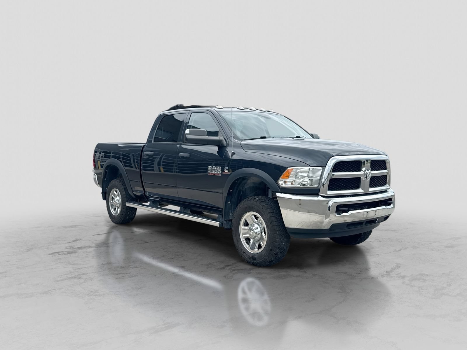 Used 2018 RAM 2500 Tradesman w/ Chrome Appearance Group AWD/4WD image 10