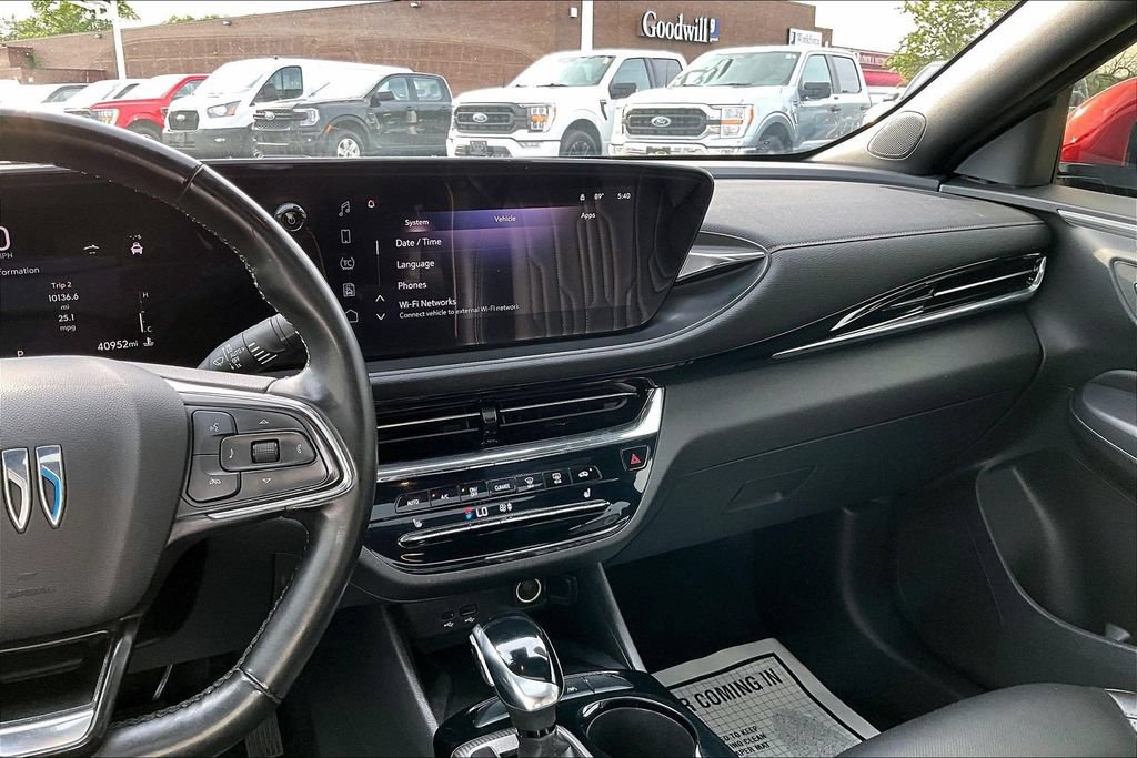 Used 2025 Buick Envista Avenir FWD image 6
