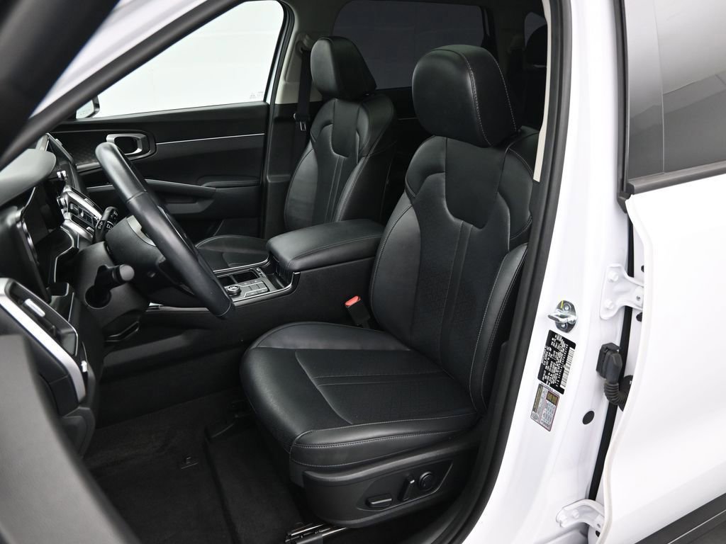 Used 2023 Kia Sorento S w/ Panoramic Sunroof Package image 38