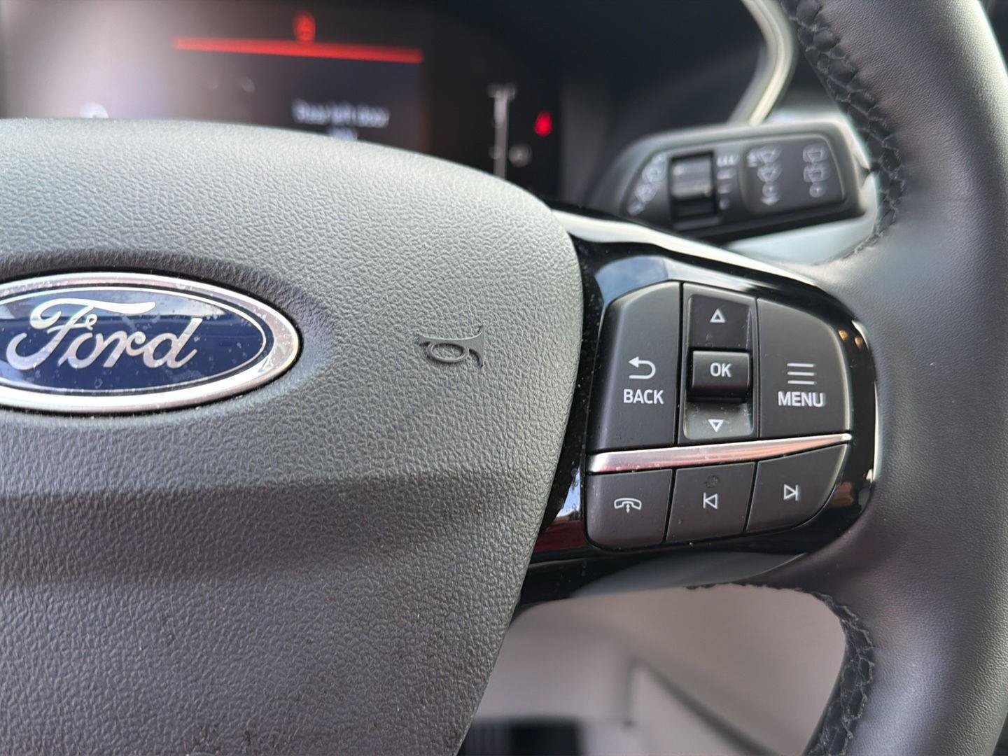 Certified 2025 Ford Escape Active w/ Cold Weather Package FWD image 22
