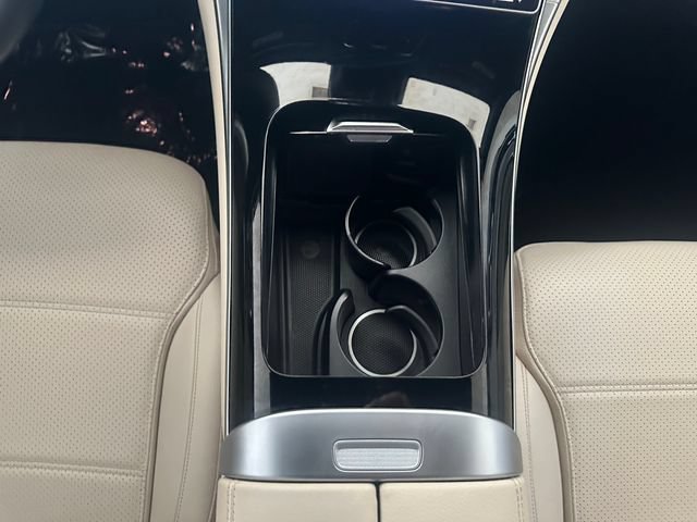 Used 2023 Mercedes-Benz GLC 300 4MATIC image 24