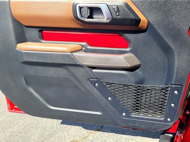 Certified 2021 Ford Bronco Outer Banks AWD/4WD image 14