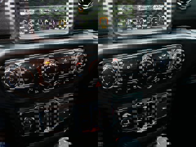 Used 2022 Jeep Gladiator Overland image 27