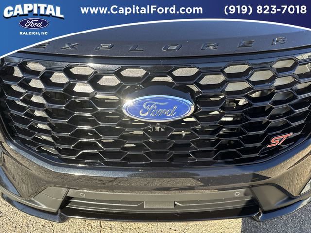 Certified 2025 Ford Explorer ST image 10