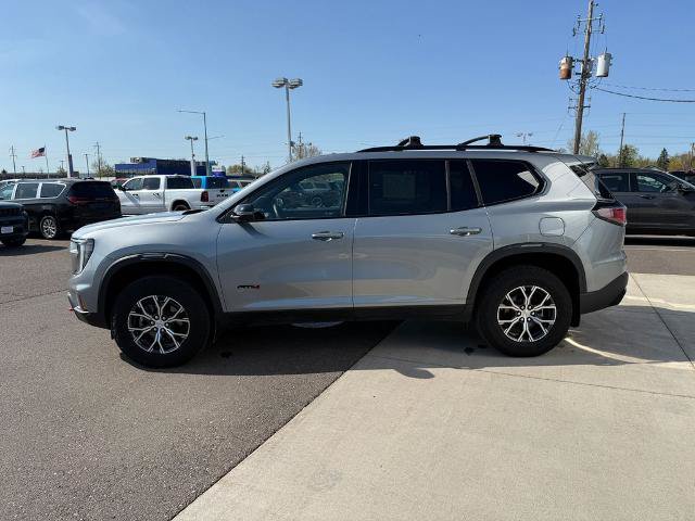Used 2025 GMC Acadia AT4 w/ Luxury Package AWD/4WD image 2