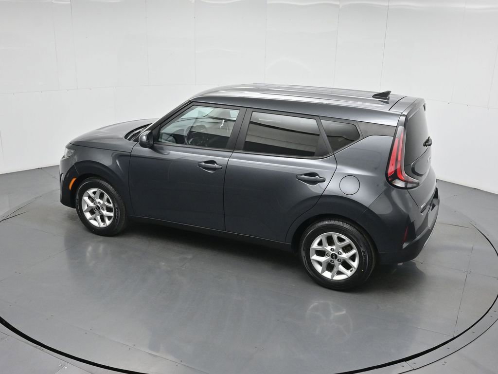 Used 2023 Kia Soul LX w/ Option Group 015 FWD image 42