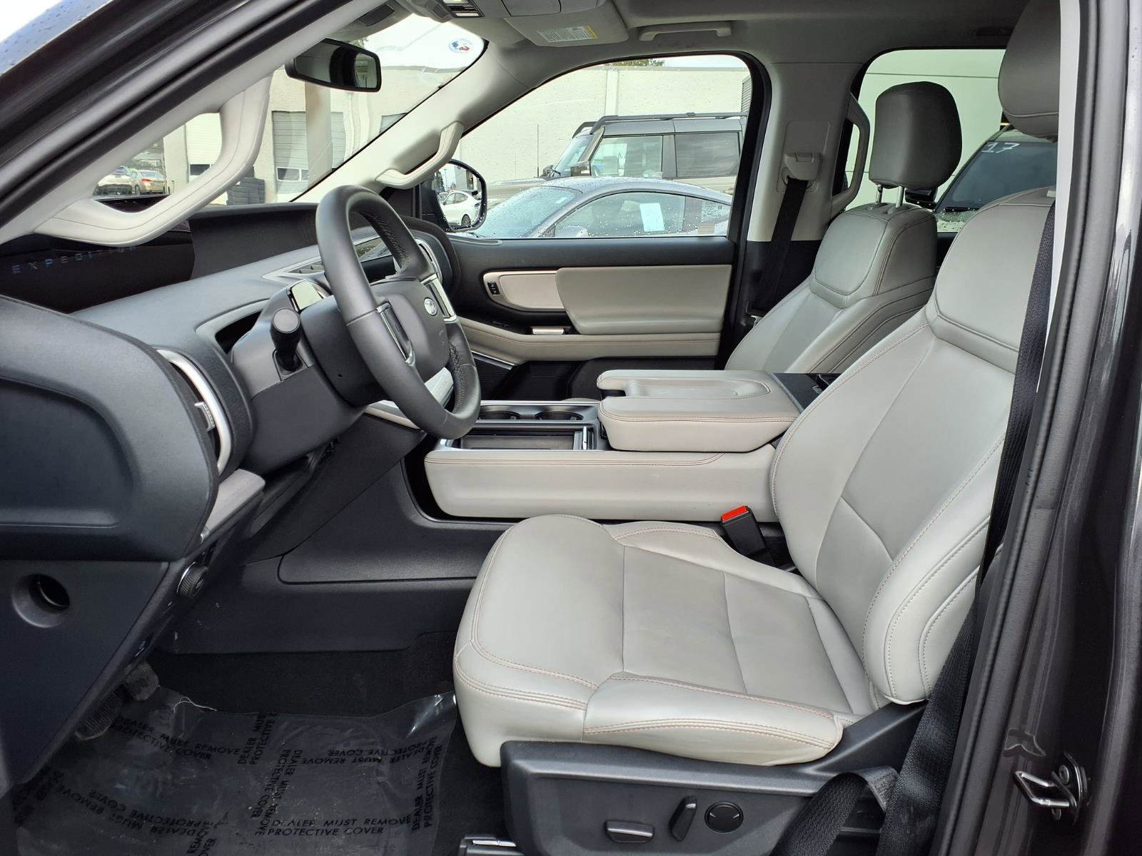 Certified 2025 Ford Expedition Active image 13