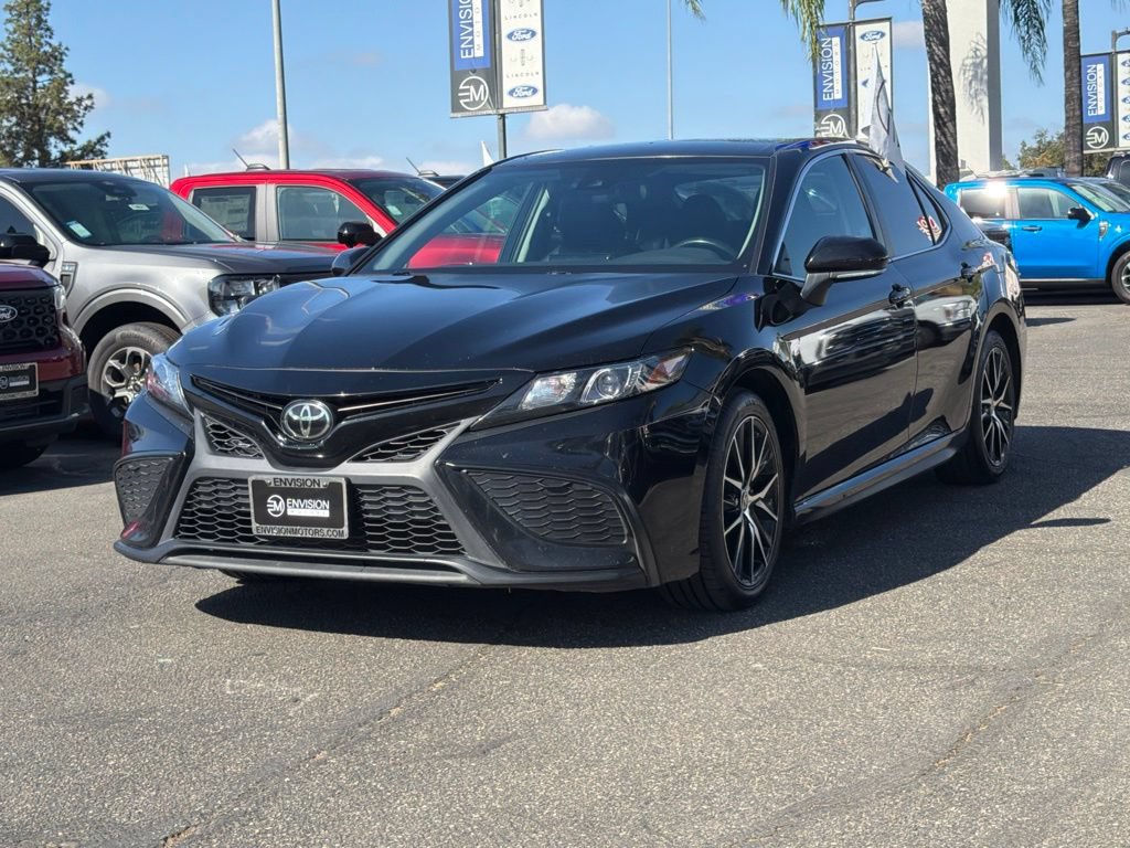 Used 2024 Toyota Camry SE w/ Blackout Package (TMS) FWD image 5