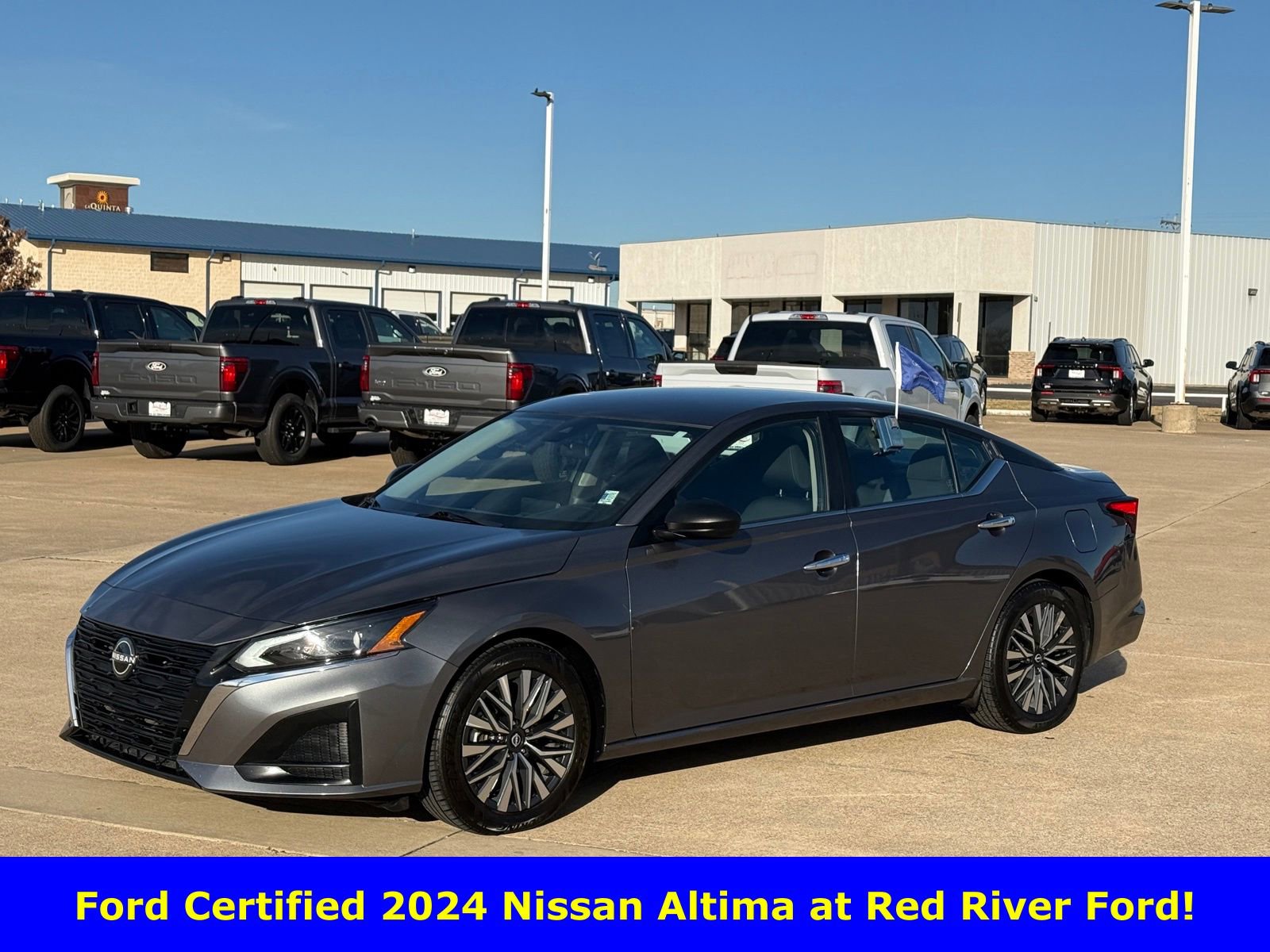 Used 2024 Nissan Altima 2.5 SV