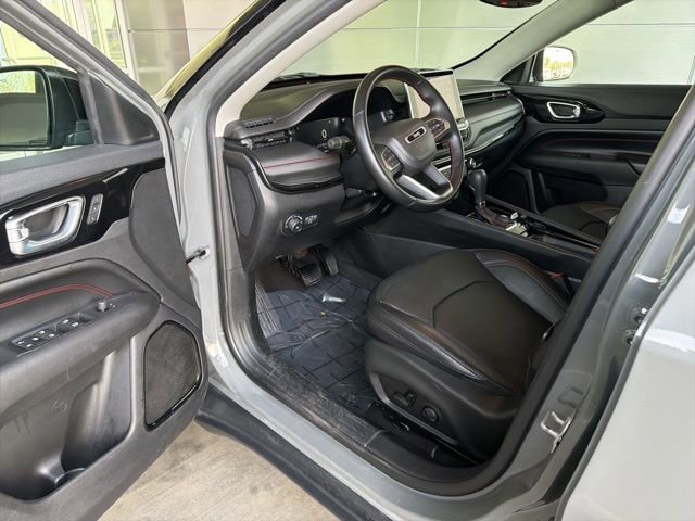 Used 2022 Jeep Compass Trailhawk w/ Trailhawk Elite Group image 12