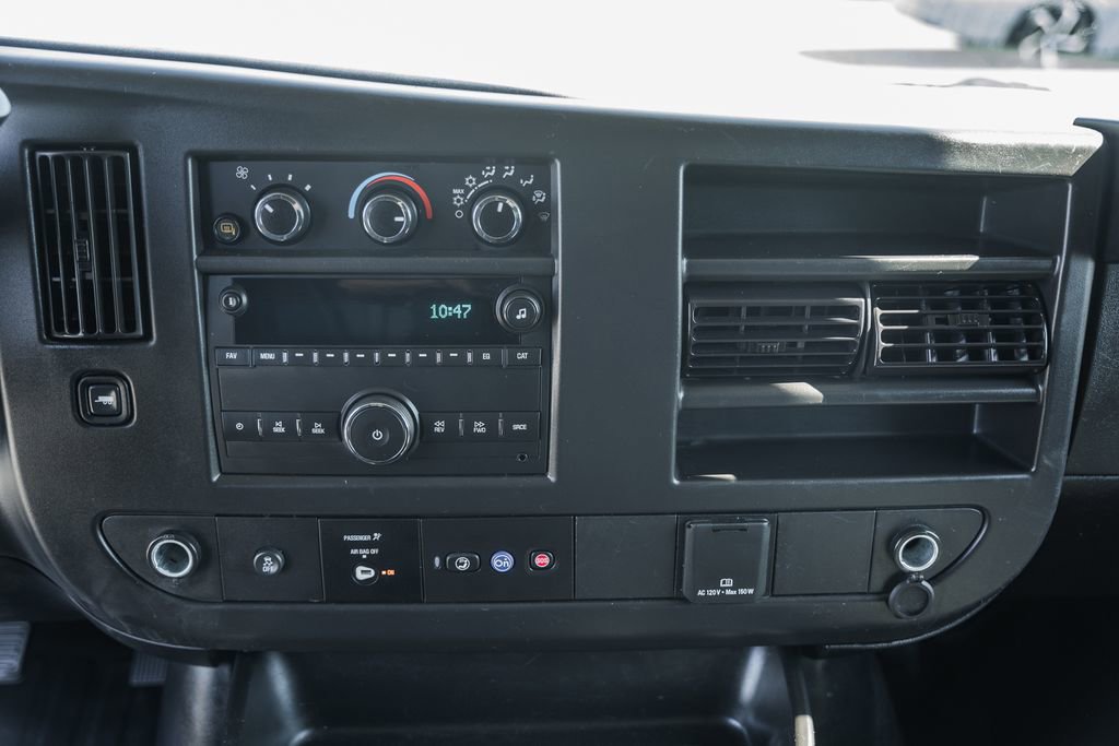Used 2024 GMC Savana 2500 w/ Driver Convenience Package image 27