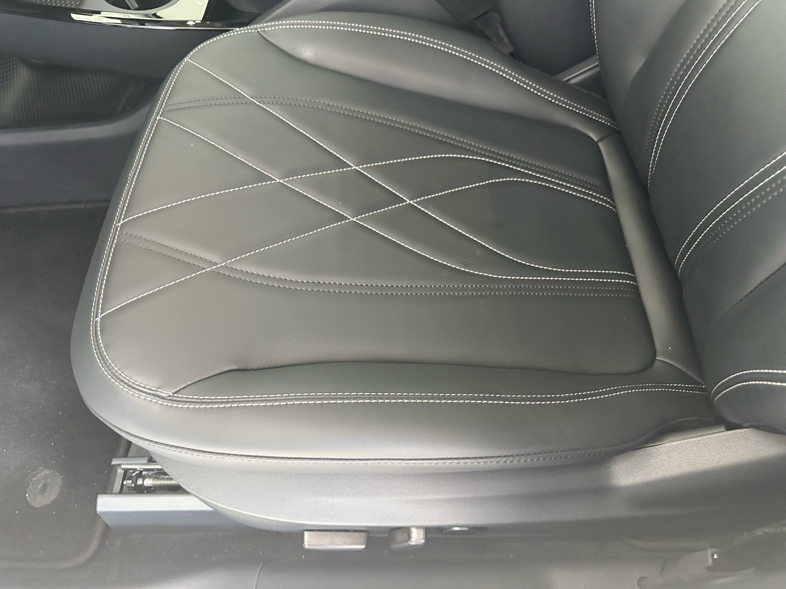 Certified 2024 Ford Mustang Mach-E Select image 19