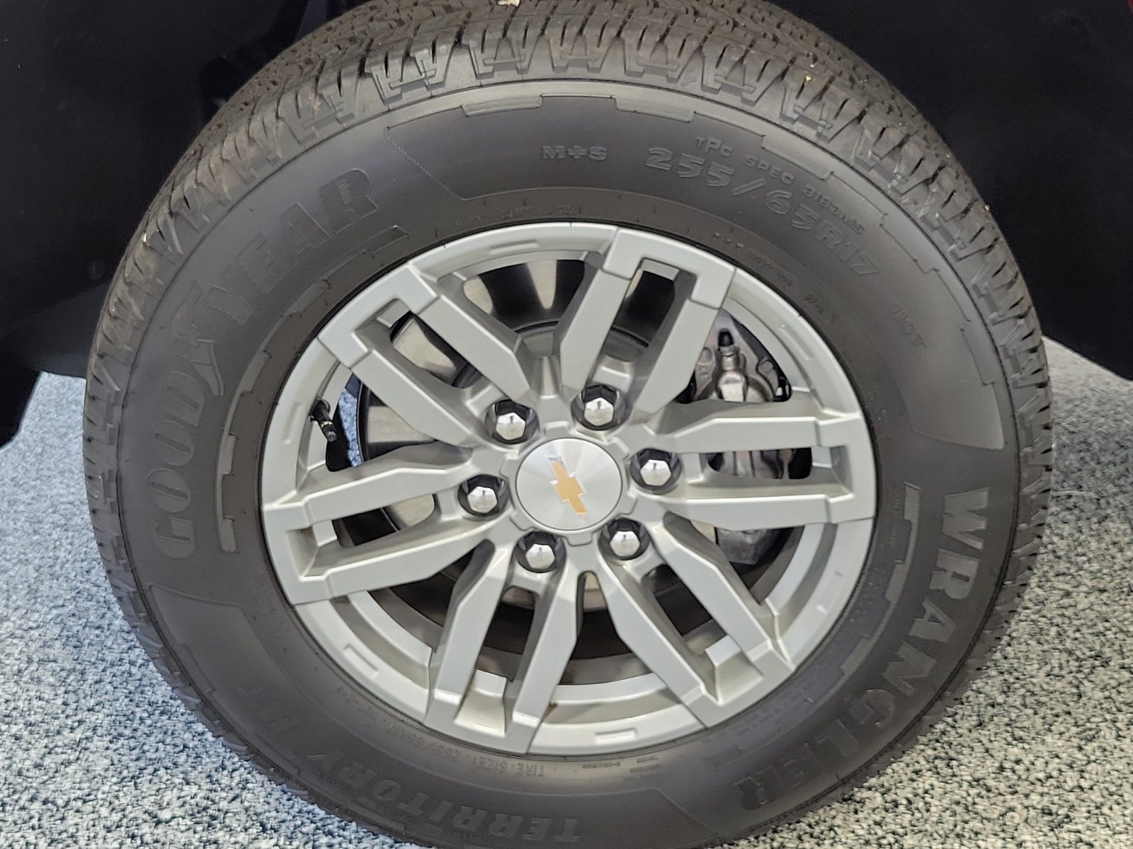 Used 2026 Chevrolet Colorado LT w/ Advanced Trailering Package AWD/4WD image 5