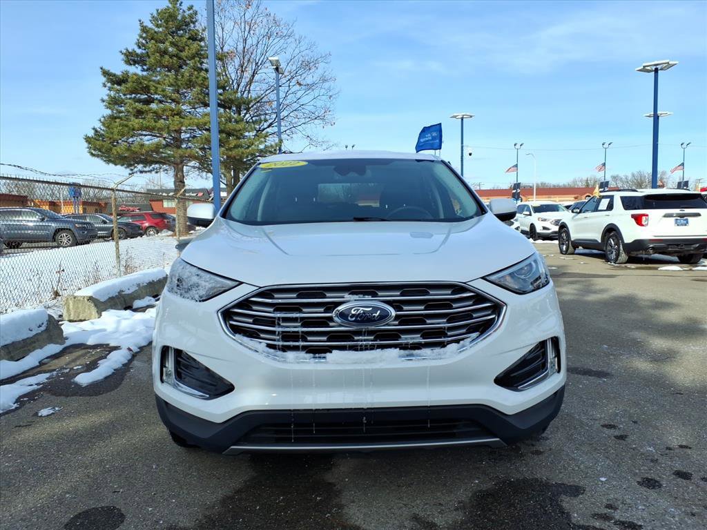 Certified 2022 Ford Edge SEL w/ Convenience Package image 2