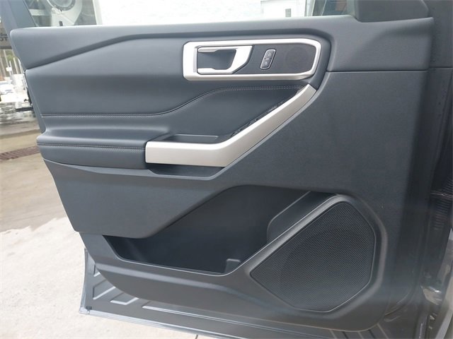 Certified 2023 Ford Explorer XLT w/ Equipment Group 202A image 26